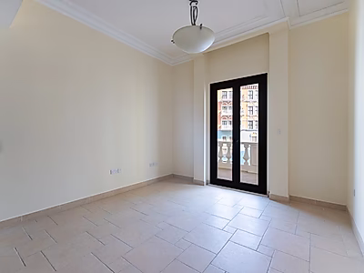 شقة رائعة بغرف ثلاث | قنوات رصيف