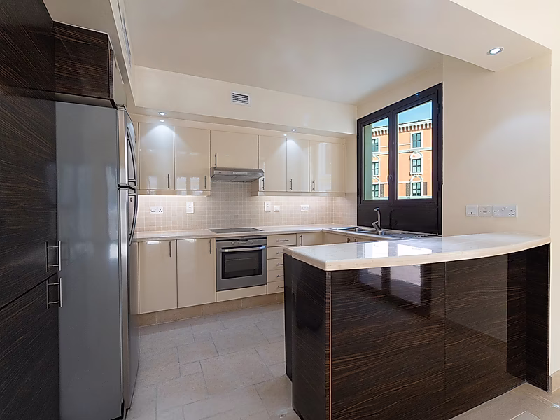 STUNNING 3 BEDROOM APARTMENT | QANAT QUARTIER - Photo 10