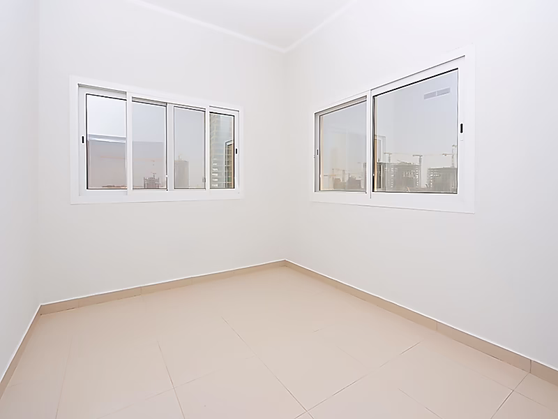 Best Deal | 3BR+Maid Room & 5-Bathrooms | Strategic Location in Fox Hills - Photo 8