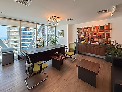 مكتب فاخر مجهز بالكامل بمساحة 215 متر مربع في مرسى لوسيل