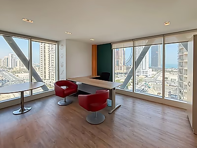 مكتب فاخر مجهز بالكامل بمساحة 215 متر مربع في مرسى لوسيل