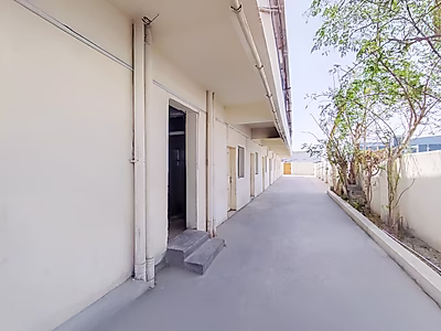 مخزن طعام للإيجار | منطقة صناعية | مكيف هواء