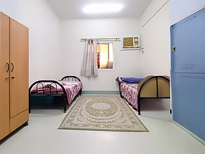 مخيم عمال | 32 غرفة مفروشة | شاملة المياه والكهرباء