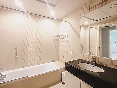 شقة فاخرة غرفة وصالة مفروشة للبيع في مارينا لوسيل – سند ملكية جاهز