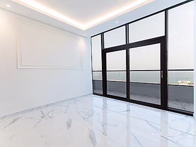 شقة جديدة كليًا للبيع بغرفتي نوم + غرفة خادمة | مرسى لوسيل