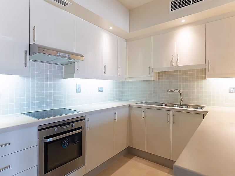 CHIC 2 BEDROOM TOWNHOUSE | PRIME LOCATION | PEARL - Photo 9