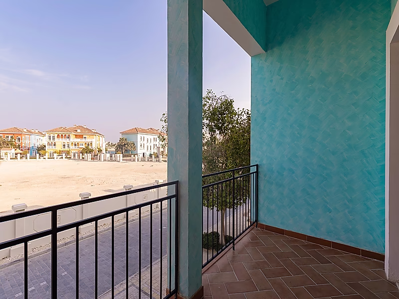 CHIC 2 BEDROOM TOWNHOUSE | PRIME LOCATION | PEARL - Photo 20