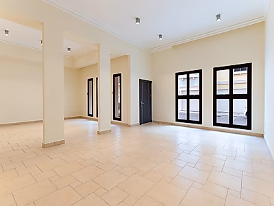 شقة أنيقة بثلاث غرف نوم | قنوات كواتير