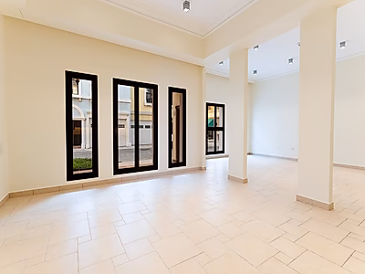 شقة أنيقة بثلاث غرف نوم | قنوات كواتير