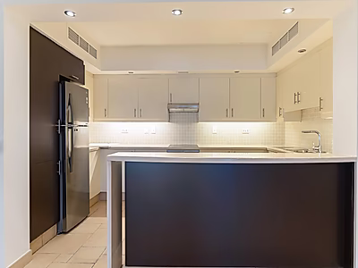 شقة أنيقة بثلاث غرف نوم | قنوات كواتير