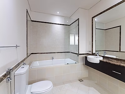 شقة أنيقة بثلاث غرف نوم | قنوات كواتير