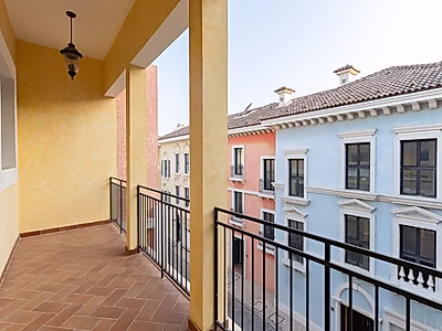 شقة أنيقة بثلاث غرف نوم | قنوات كواتير