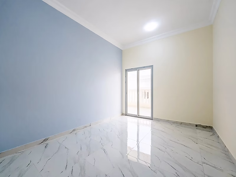 2BR Apartment in Fox hills | Big Terrace & Closed Kitchen | Low Service Charge - Photo 7