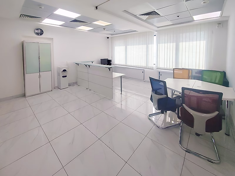 مكتب مجهز بالكامل بمساحة 250 متر مربع | الطريق الدائري C، المنتزه - Photo 3