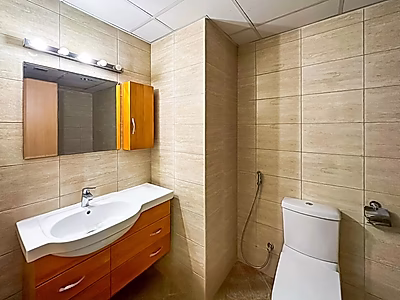 Semi-Furnished 2-Bedroom Apartment for Sale – Fox Hills, Lusail