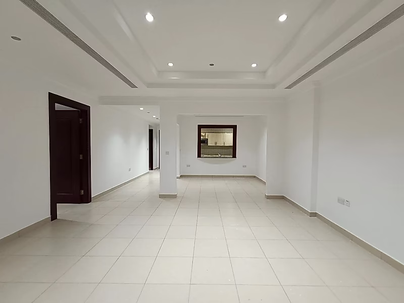 INVEST NOW! ELEGANT 1-BEDROOM APARTMENT | PORTO ARABIA - Photo 2