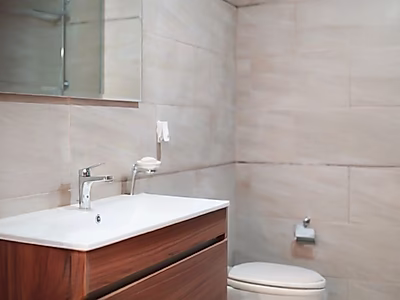 أفضل فرصة في السوق – شقة غرفة نوم واحدة مجددة بالكامل في منطقة الأركية، لوسيل (سند ملكية جاهز)