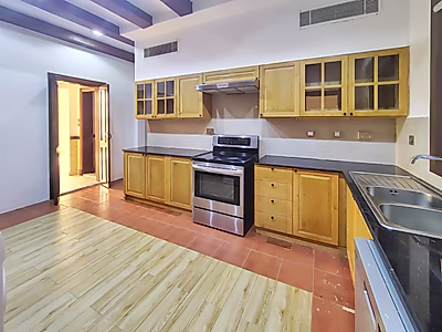 فيلا رائعة بـ 5 غرف نوم | خليج الغرب