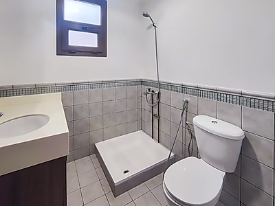 فيلا رائعة بـ 5 غرف نوم | خليج الغرب