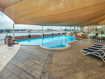 فيلا رائعة بـ 5 غرف نوم | خليج الغرب