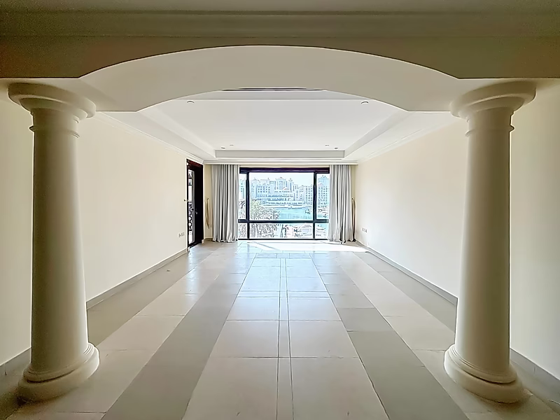 Stunning Townhouse for Rent in Porto Arabia – Full Marina View - Photo 3