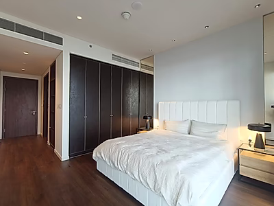 شقة رائعة للإيجار 3 غرف نوم + غرفة خادمة | إطلالات خلابة على البحر والمدينة