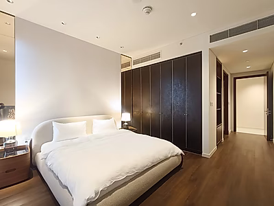 شقة رائعة للإيجار 3 غرف نوم + غرفة خادمة | إطلالات خلابة على البحر والمدينة