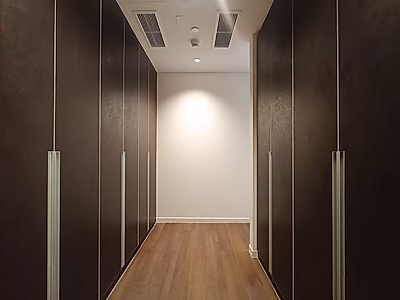 شقة رائعة للإيجار 3 غرف نوم + غرفة خادمة | إطلالات خلابة على البحر والمدينة