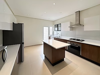 فيلا 4 غرف نوم + خادمة في مجمع عائلي - الوعب