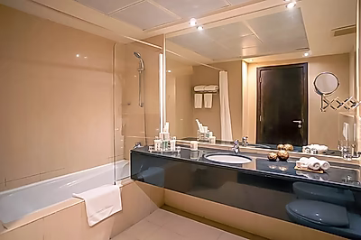 شقة فندقية أنيقة بغرفة نوم واحدة للإيجار بالقرب من الكورنيش