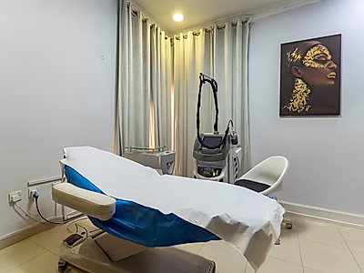 فيلا تجارية رائعة | حزم المرخية