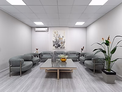 فيلا تجارية رائعة | حزم المرخية