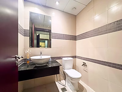 HUGE & SEMI FURNISHED 1 BEDROOM WITH BALCONY | PORTO ARABIA