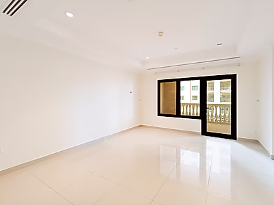 Exclusive 1BR Rental | Stunning Marina View