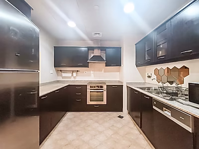 Exclusive 1BR Rental | Stunning Marina View