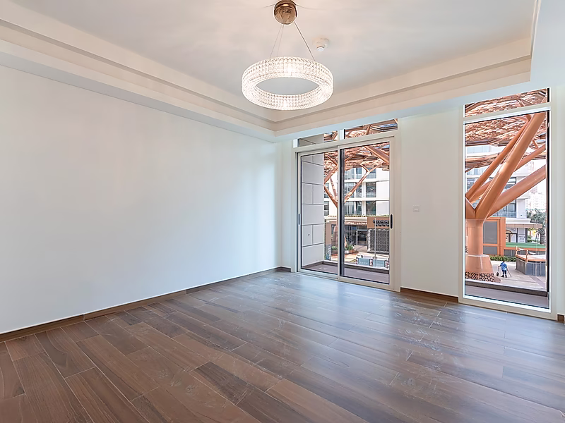ELEGANT 2 BEDROOM | 10% DOWN | READY TO MOVE - Photo 4