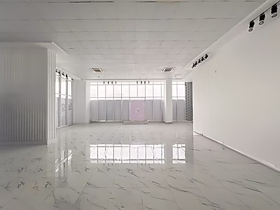 محل مميز على شارع رئيسي | 258 متر مربع | جاهز للانتقال