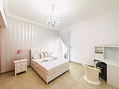 Elegant 3BR Apartment with Sea View | Porto Arabia