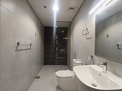 أفضل سعر: شقة جديدة غرفتين نوم غير مفروشة | لوسيل