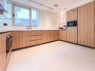 CAPTIVATING SEA VIEW | LUXURY 3BR+MAID'S HOME | GEWAN ISLAND