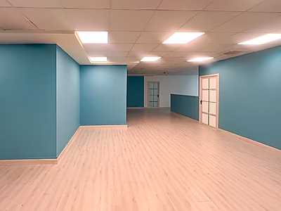 مكتب مجهز بالكامل بمساحة 208 متر مربع في السد