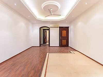 فيلا 5 غرف نوم مع مسبح خاص في النعيجة – موقع مميز جدًا