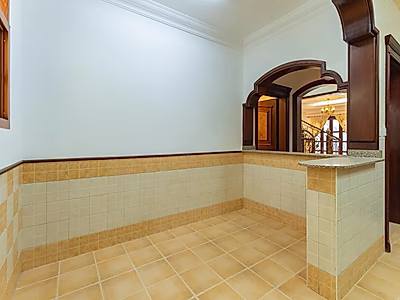 فيلا 5 غرف نوم مع مسبح خاص في النعيجة – موقع مميز جدًا