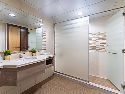 إطلالة بحرية كاملة | شقة غرفة نوم واحدة أنيقة | مفروشة بالكامل | قلب لوسيل