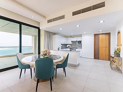 إطلالة بحرية كاملة | شقة غرفة نوم واحدة أنيقة | مفروشة بالكامل | قلب لوسيل