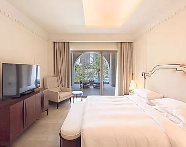 Sophisticated 1BR | Refined Elegance