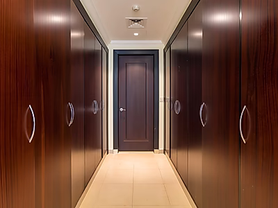 Elegant 1BR in Porto Arabia | Waterfront Living