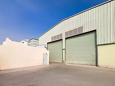 مصنع بلاستيك للبيع في المنطقة الصناعية الجديدة