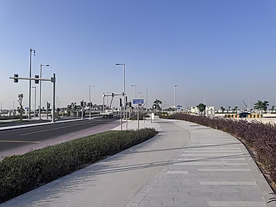 قطعة أرض مميزة للتملك الحر للبيع – لوسيل (منطقة حزوم) - ابنِ منزل أحلامك اليوم