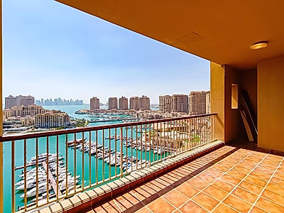 180° Panoramic Marina View | 2BR Stylish Apartment with Large Veranda | The Pearl Qatar